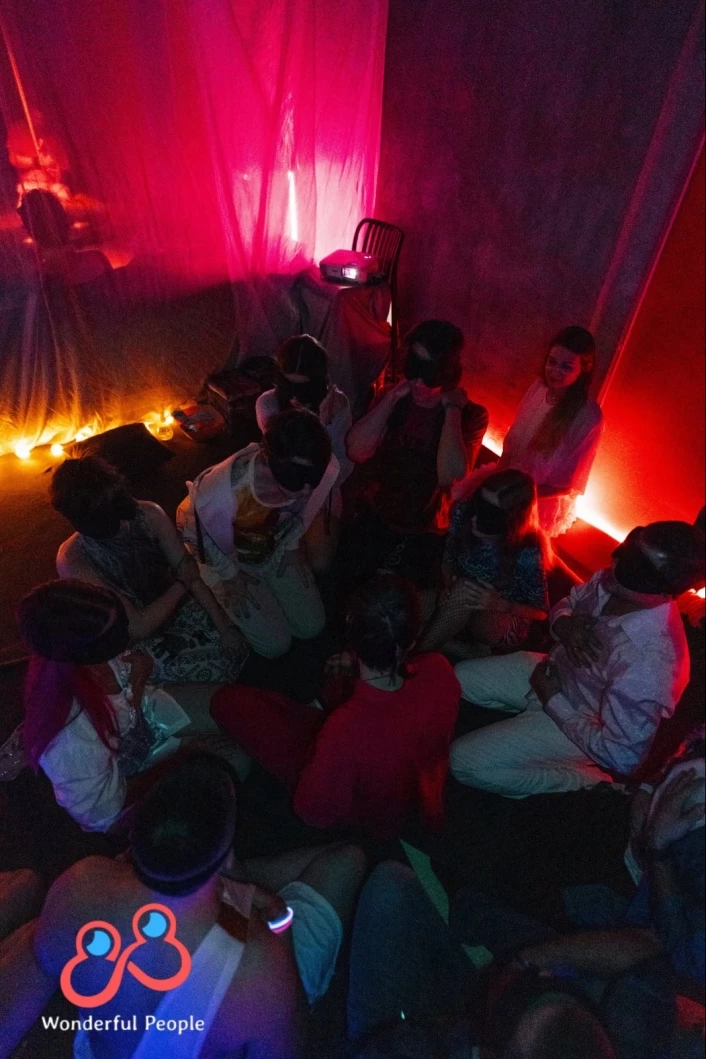 Фото с чувственных вечеринок и мероприятий телесного опыта Wonderful People Party -  Спектр